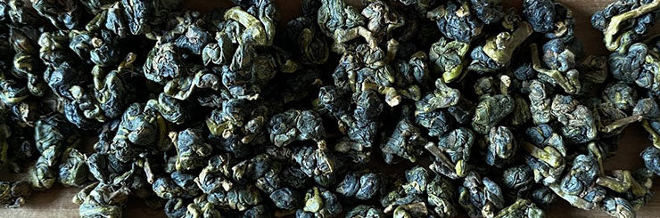 Traditional Dong Ding Oolong Leaves