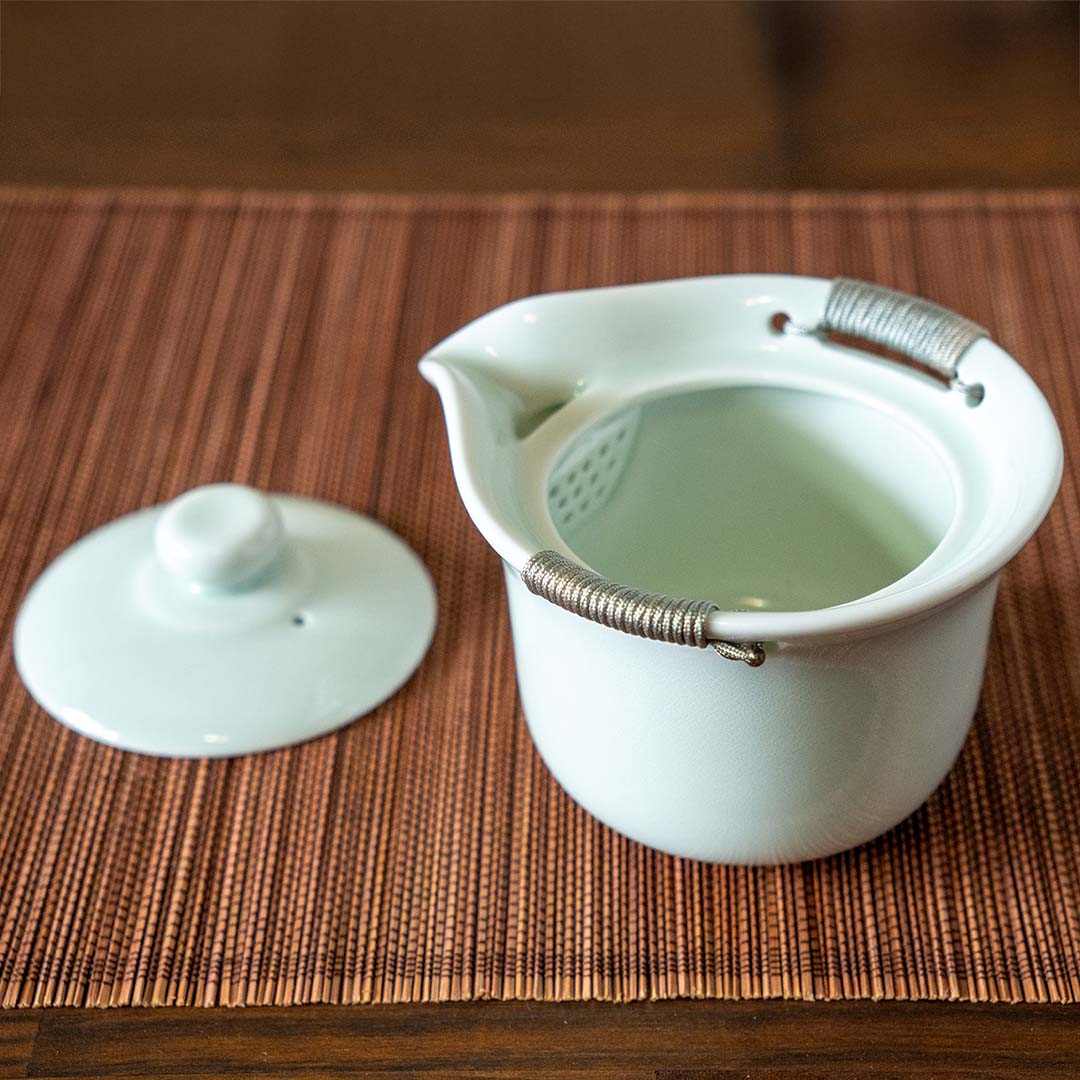 Gaiwan Pitcher with Handles and lid on the side